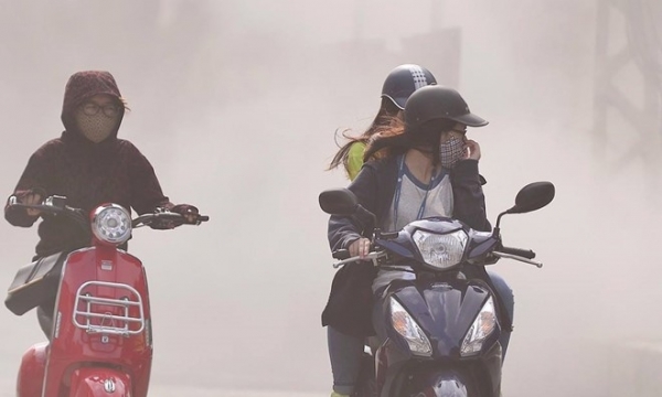 Môi trường khói bụi ở Hà Nội đe dọa sức khỏe ra sao?